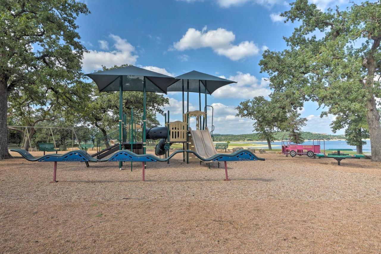 Waterfront Lake Travis Home With Pool Access! Point Venture Zewnętrze zdjęcie