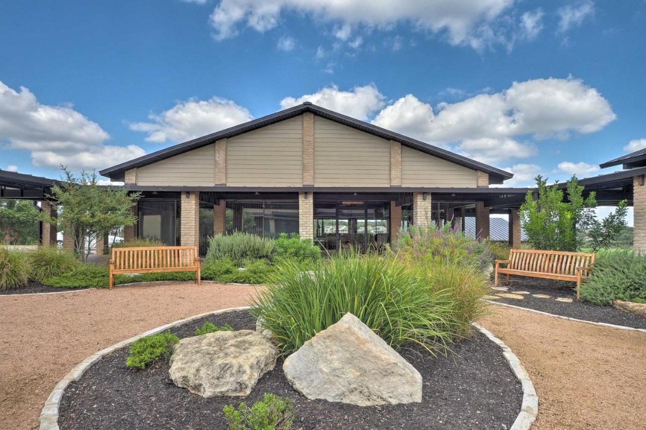 Waterfront Lake Travis Home With Pool Access! Point Venture Zewnętrze zdjęcie